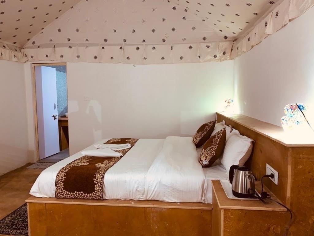 Best Desert Camp In Jaisalmer Red Velvet Exterior photo